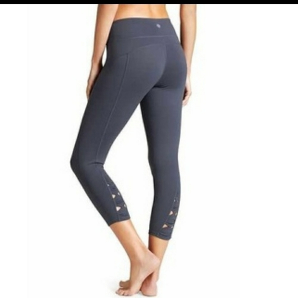 Athleta Power X's & O's Capri – Flint Gray